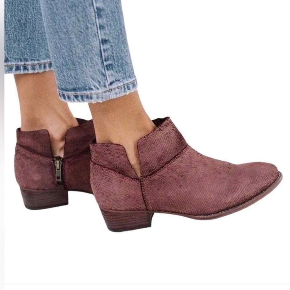 Seychelles Anthropologie Suede Snare Towel Ankle Boots - Picture 9 of 9
